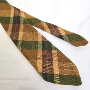 Edwards Store For Men All Wool Tartan Plaid Tie, Scotland, WPL 2831, Flawed